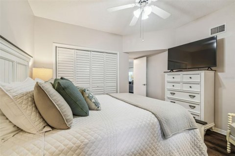 Condo in New Port Richey, Florida, 3 bedrooms  № 1622624 - photo 21
