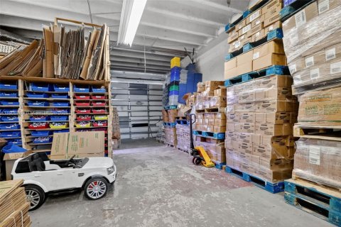 Propiedad comercial en venta en Hallandale Beach, Florida № 2012776 - foto 26