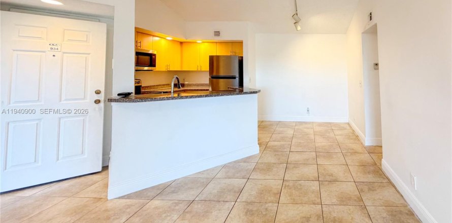 Condo in Margate, Florida, 2 bedrooms  № 2000966