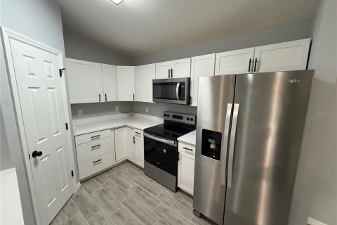 House in Ocala, Florida 3 bedrooms, 108.97 sq.m. № 1803517 - photo 4