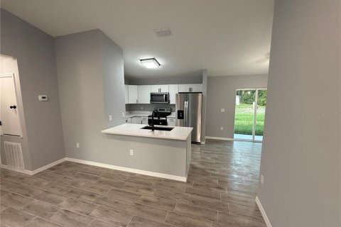 House in Ocala, Florida 3 bedrooms, 108.97 sq.m. № 1803517 - photo 3