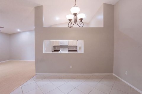 Touwnhouse à vendre à Sanford, Floride: 2 chambres, 103.68 m2 № 2406698 - photo 9