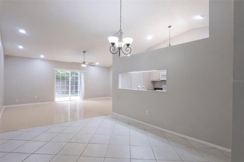 Touwnhouse à vendre à Sanford, Floride: 2 chambres, 103.68 m2 № 2406698 - photo 7