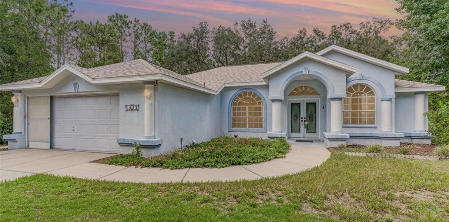 House in Hernando, Florida 3 bedrooms, 168.99 sq.m. № 1885478