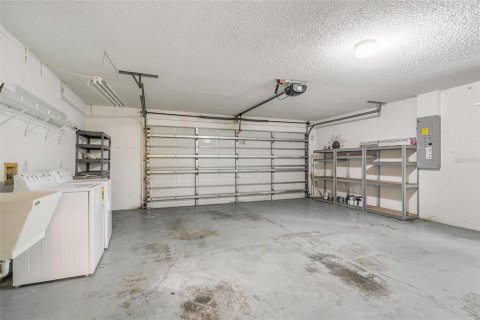 House in Hernando, Florida 3 bedrooms, 168.99 sq.m. № 1885478 - photo 19