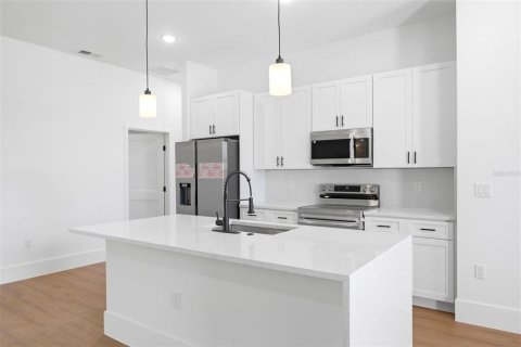 House in Ocala, Florida 4 bedrooms, 167.13 sq.m. № 2150741 - photo 10