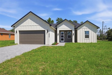 House in Ocala, Florida 4 bedrooms, 167.13 sq.m. № 2150741 - photo 4