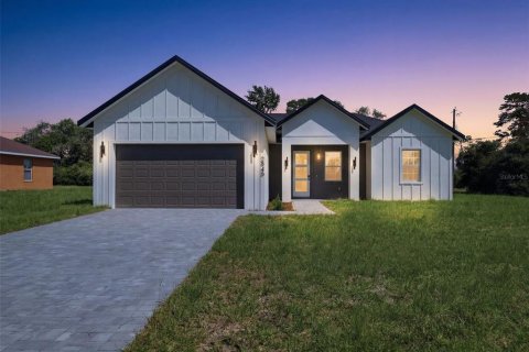 Casa en Ocala, Florida 4 dormitorios, 167.13 m2 № 2150741