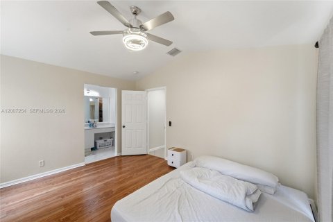Villa ou maison à louer à Weston, Floride: 3 chambres, 144.18 m2 № 2071369 - photo 16