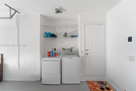 Villa ou maison à louer à Weston, Floride: 3 chambres, 144.18 m2 № 2071369 - photo 27