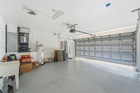Villa ou maison à louer à Weston, Floride: 3 chambres, 144.18 m2 № 2071369 - photo 25