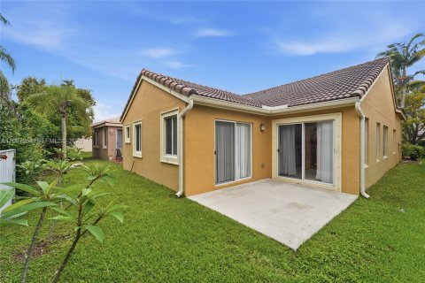Villa ou maison à louer à Weston, Floride: 3 chambres, 144.18 m2 № 2071369 - photo 28
