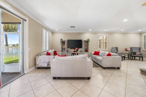 Villa ou maison à vendre à Port St. Lucie, Floride: 4 chambres, 192.4 m2 № 2081822 - photo 4