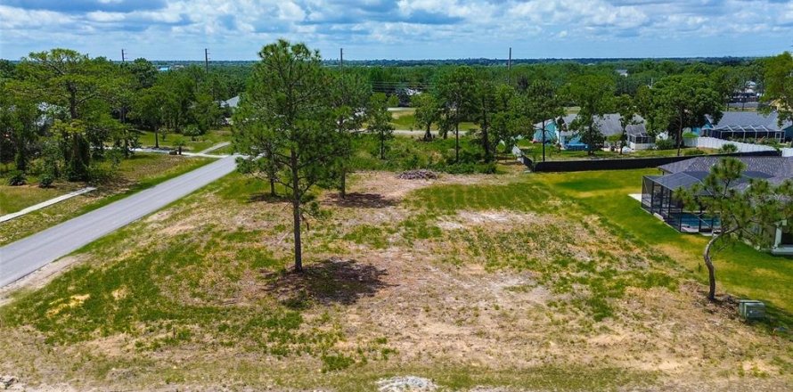 Land in Spring Hill, Florida № 1673634
