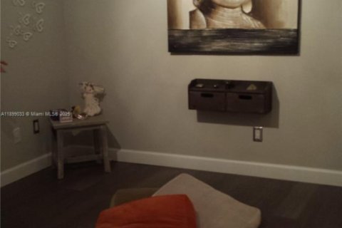 Снять в аренду кондоминиум в Майами, Флорида 2 спальни, 81.01м2, № 1951044 - фото 10