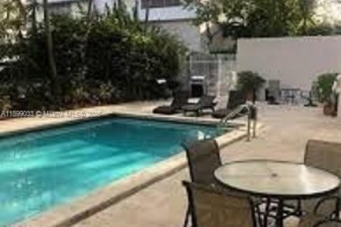 Снять в аренду кондоминиум в Майами, Флорида 2 спальни, 81.01м2, № 1951044 - фото 21