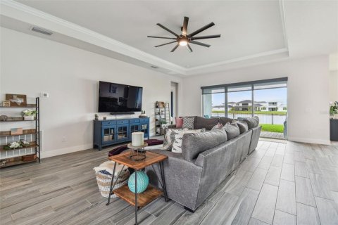 Villa ou maison à vendre à Wesley Chapel, Floride: 3 chambres, 231.98 m2 № 1743333 - photo 5