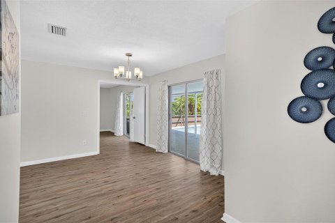 House in Palm Coast, Florida 4 bedrooms, 169.08 sq.m. № 1903218 - photo 18