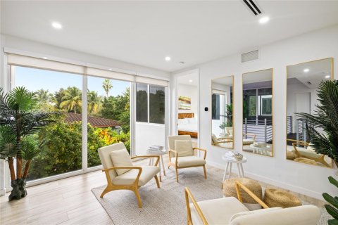 Villa ou maison à louer à Miami, Floride: 5 chambres, 336.68 m2 № 1981023 - photo 23