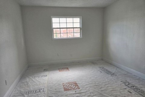 Condo in Largo, Florida, 1 bedroom  № 2112673 - photo 8