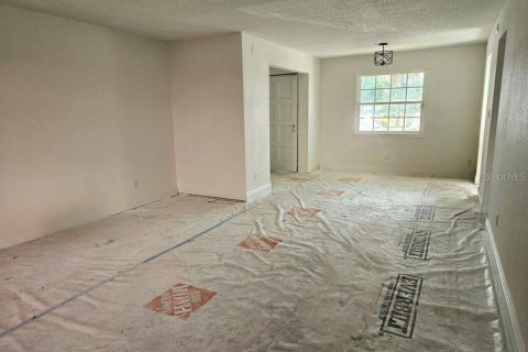 Condo in Largo, Florida, 1 bedroom  № 2112673 - photo 3