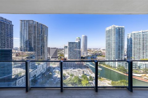 Condo in Miami, Florida, 2 bedrooms  № 1863851 - photo 4
