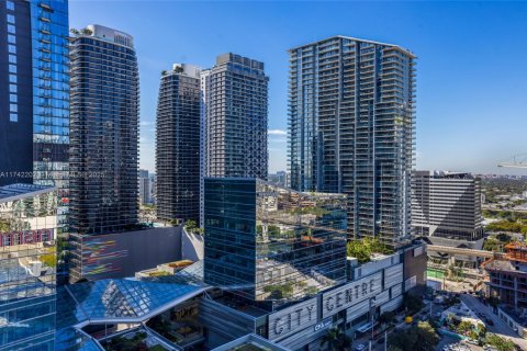 Condo in Miami, Florida, 2 bedrooms  № 1863851 - photo 10