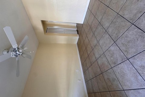 Appartement à louer à Fort Lauderdale, Floride: 2 chambres, 69.68 m2 № 2353067 - photo 6
