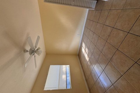 Appartement à louer à Fort Lauderdale, Floride: 2 chambres, 69.68 m2 № 2353067 - photo 4