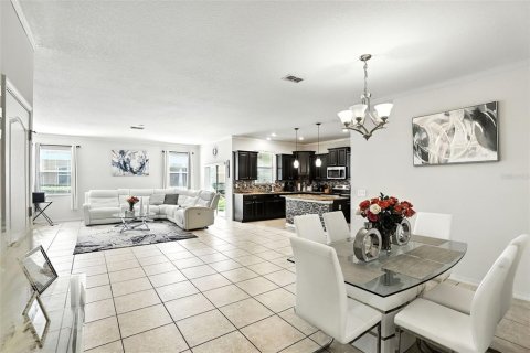 Touwnhouse à vendre à Orlando, Floride: 4 chambres, 208.57 m2 № 1907138 - photo 4