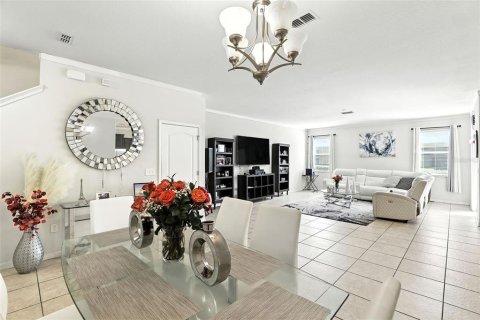 Touwnhouse à vendre à Orlando, Floride: 4 chambres, 208.57 m2 № 1907138 - photo 5