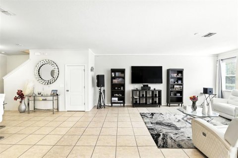 Touwnhouse à vendre à Orlando, Floride: 4 chambres, 208.57 m2 № 1907138 - photo 8