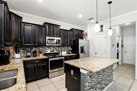 Touwnhouse à vendre à Orlando, Floride: 4 chambres, 208.57 m2 № 1907138 - photo 12