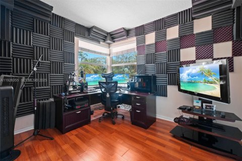 Villa ou maison à vendre à Pembroke Pines, Floride: 4 chambres, 232.91 m2 № 1987158 - photo 24