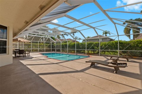 Villa ou maison à vendre à Pembroke Pines, Floride: 4 chambres, 232.91 m2 № 1987158 - photo 29
