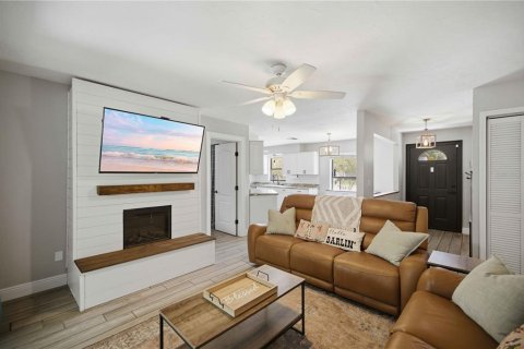 Casa en venta en Ocklawaha, Florida, 3 dormitorios, 126.72 m2 № 2349249 - foto 6
