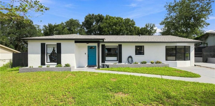 Casa en Ocklawaha, Florida 3 dormitorios, 126.72 m2 № 2349249