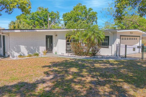 Casa en venta en Winter Park, Florida, 3 dormitorios, 210.7 m2 № 1609833 - foto 2