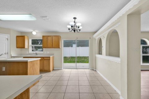 House in MAGNOLIA PARK in Clermont, Florida 4 bedrooms, 261.61 sq.m. № 1806649 - photo 19