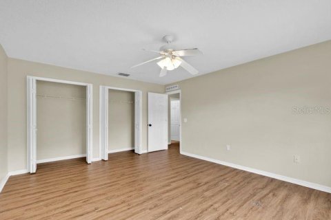 House in MAGNOLIA PARK in Clermont, Florida 4 bedrooms, 261.61 sq.m. № 1806649 - photo 9