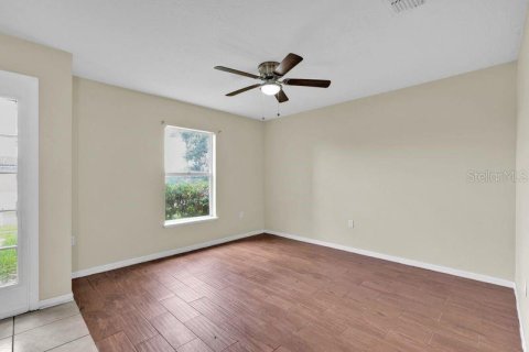 House in MAGNOLIA PARK in Clermont, Florida 4 bedrooms, 261.61 sq.m. № 1806649 - photo 5