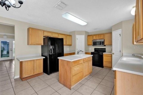 House in MAGNOLIA PARK in Clermont, Florida 4 bedrooms, 261.61 sq.m. № 1806649 - photo 4