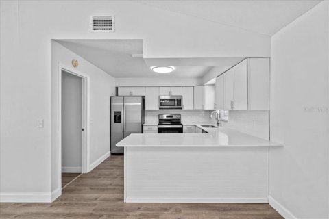 Villa ou maison à vendre à Oldsmar, Floride: 3 chambres, 117.52 m2 № 1843505 - photo 9