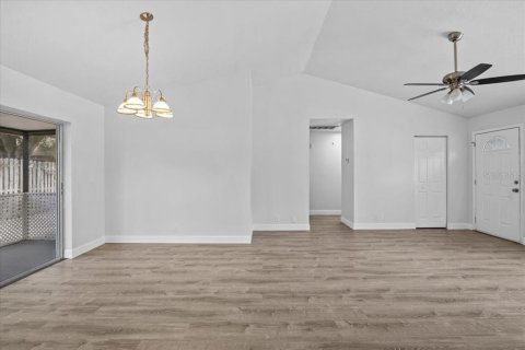 Villa ou maison à vendre à Oldsmar, Floride: 3 chambres, 117.52 m2 № 1843505 - photo 15
