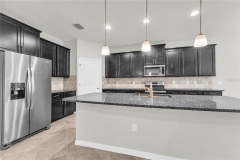 Villa ou maison à louer à Bradenton, Floride: 4 chambres, 234.86 m2 № 1826687 - photo 9