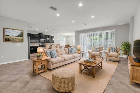 Villa ou maison à louer à Bradenton, Floride: 4 chambres, 234.86 m2 № 1826687 - photo 4