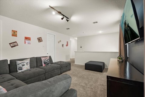 Casa en venta en Kissimmee, Florida, 6 dormitorios, 277.5 m2 № 2383863 - foto 25