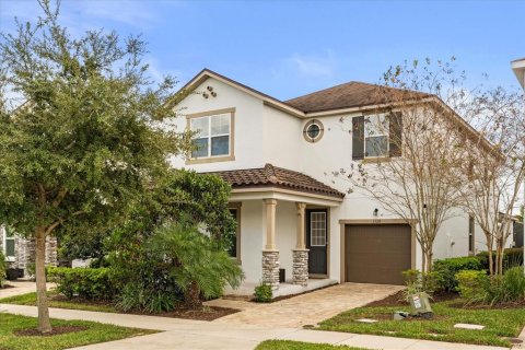 Casa en venta en Kissimmee, Florida, 6 dormitorios, 277.5 m2 № 2383863 - foto 2