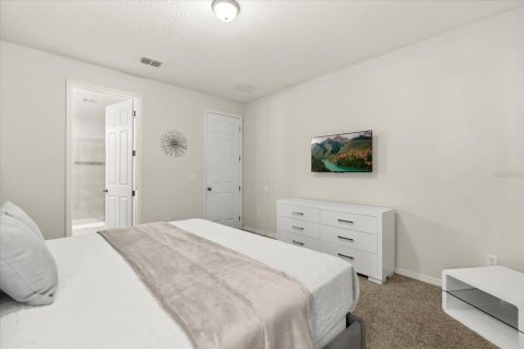 Casa en venta en Kissimmee, Florida, 6 dormitorios, 277.5 m2 № 2383863 - foto 21