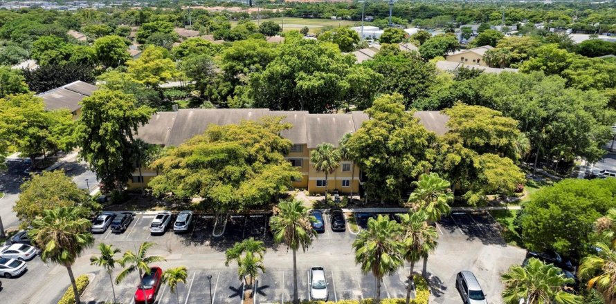 Condo in Oakland Park, Florida, 2 bedrooms  № 1224759